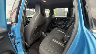 MINI Cooper 2018 - 19990 EUR, 102000 km - AUTO.MOTO.pt - 102000km - foto 16 de 27