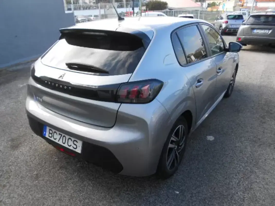 Peugeot 208 2023 - 15500 EUR, 40552 km - AUTO.MOTO.pt - 40552km - foto 4 de 10