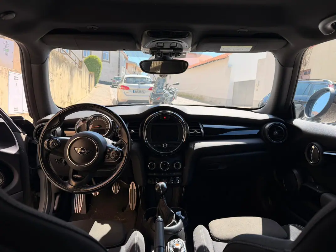 MINI One 2019 - 18500 EUR, 150000 km - AUTO.MOTO.pt - 150000km - foto 3 de 12