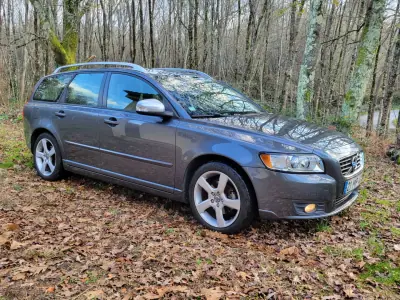 Volvo V50 2012 - 8950 EUR, 155400 km - AUTO.MOTO.pt - 155400km - foto 4 de 27