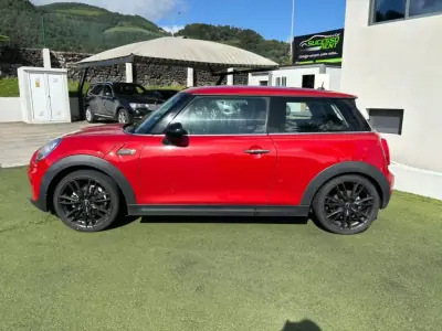 MINI One 2014 - 14990 EUR, 203600 km - AUTO.MOTO.pt - 203600km - foto 3 de 11
