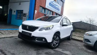 Peugeot 2008 2017 - 10900 EUR, 145000 km - AUTO.MOTO.pt - 145000km - foto 9 de 16