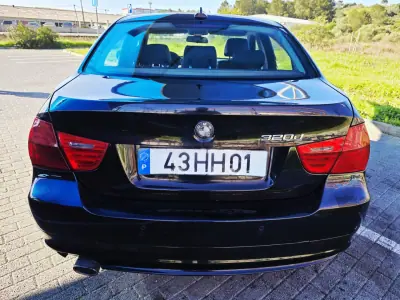 BMW 320 2009 - 8990 EUR, 225750 km - AUTO.MOTO.pt - 225750km - foto 8 de 11