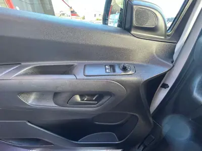 Citroën Berlingo 2022 — foto 5 de 15