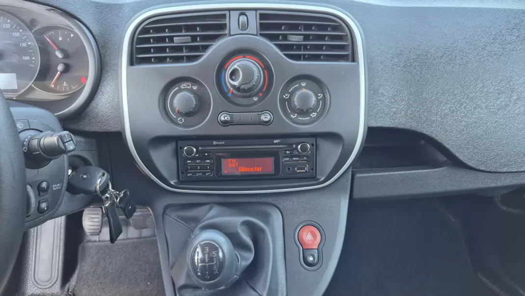 Renault Kangoo 2015 - 7900 EUR, 243519 km - 243519km - foto 11 de 14