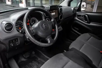 Citroën BERLINGO VAN XL 1.5 BLUE HDI 3 LUGARES 2018 - 13750 EUR, 221395 km - AUTO.MOTO.pt - 221395km - foto 14 de 35