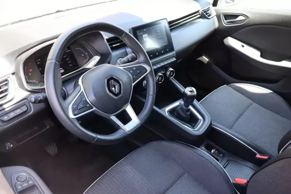 Renault Clio 2022 - 13500 EUR, 98688 km - AUTO.MOTO.pt - 98688km - foto 11 de 32