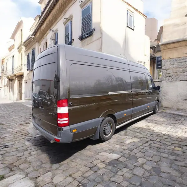 Mercedes-Benz Sprinter 2015 - 14500 EUR, 380000 km - AUTO.MOTO.pt - 380000km - foto 5 de 9