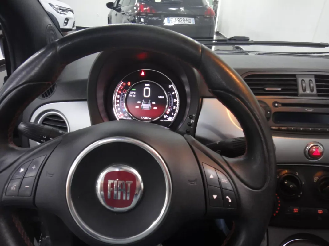 Fiat 500C 2015 - 10250 EUR, 77000 km - AUTO.MOTO.pt - 77000km - foto 14 de 15