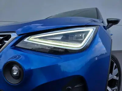 SEAT Arona 2023 - 16900 EUR, 73900 km - AUTO.MOTO.pt - 73900km - foto 3 de 37