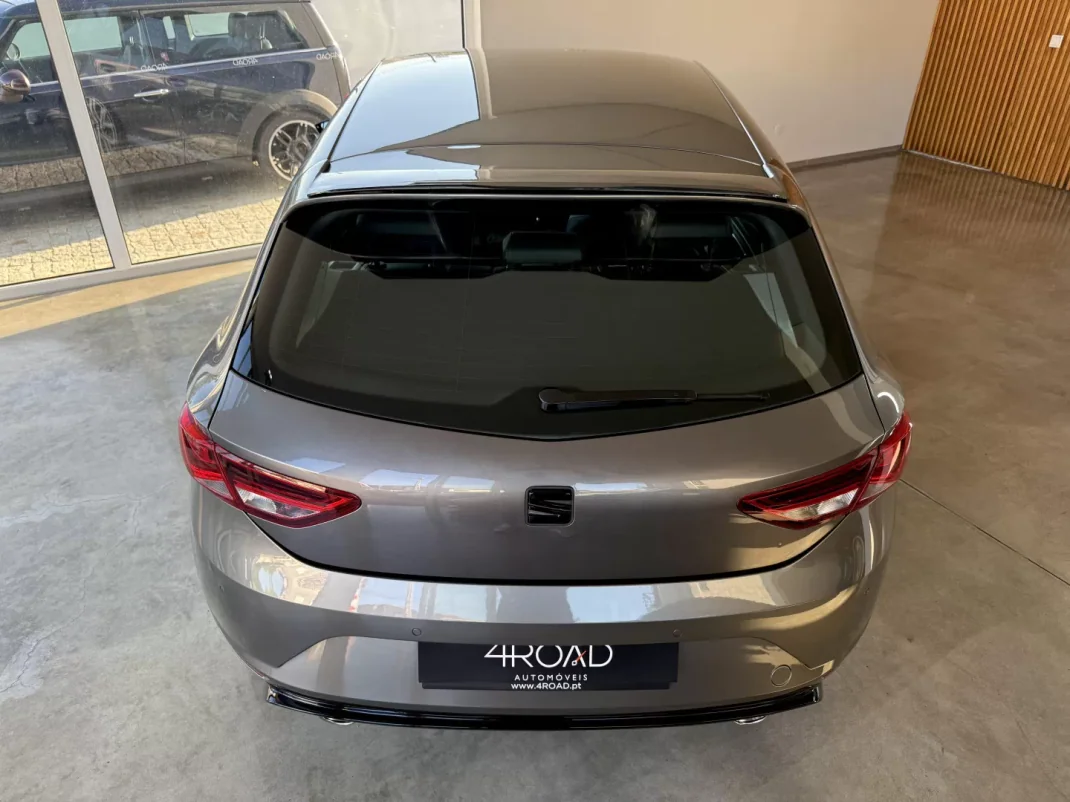 SEAT Leon 2015 - 14000 EUR, 181000 km - AUTO.MOTO.pt - 181000km - foto 39 de 92