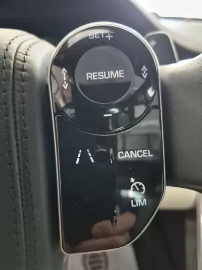 Land Rover Discovery Sport 2020 - 33900 EUR, 60481 km - AUTO.MOTO.pt - 60481km - foto 35 de 58