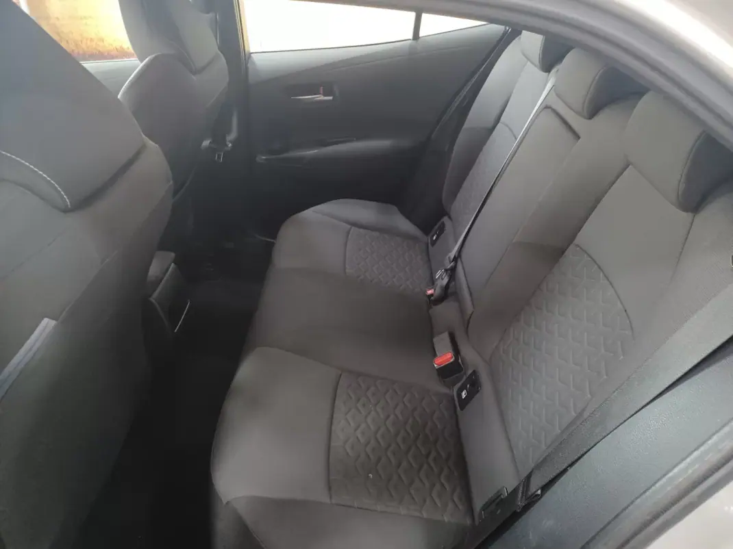 Toyota Corolla 2019 - 18390 EUR, 81211 km - AUTO.MOTO.pt - 81211km - foto 22 de 33