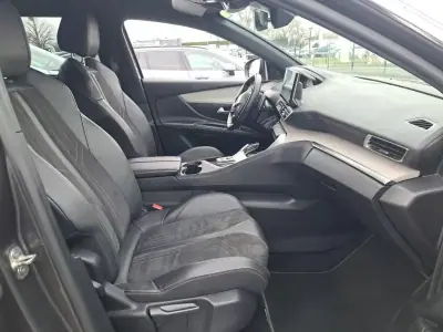 Peugeot 5008 2021 - 18450 EUR, 137129 km - AUTO.MOTO.pt - 137129km - foto 7 de 10