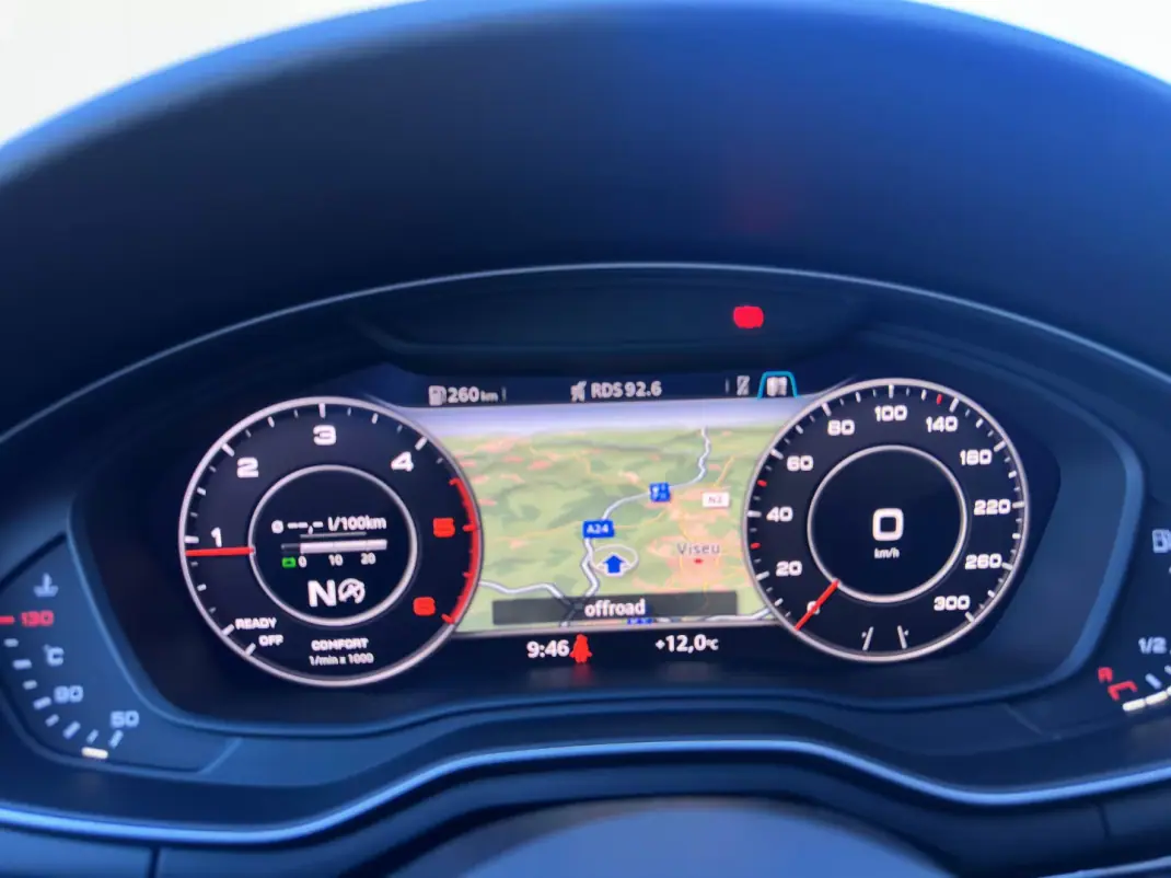 Audi A4 Avant 2017 - 27900 EUR, 164000 km - AUTO.MOTO.pt - 164000km - foto 64 de 70