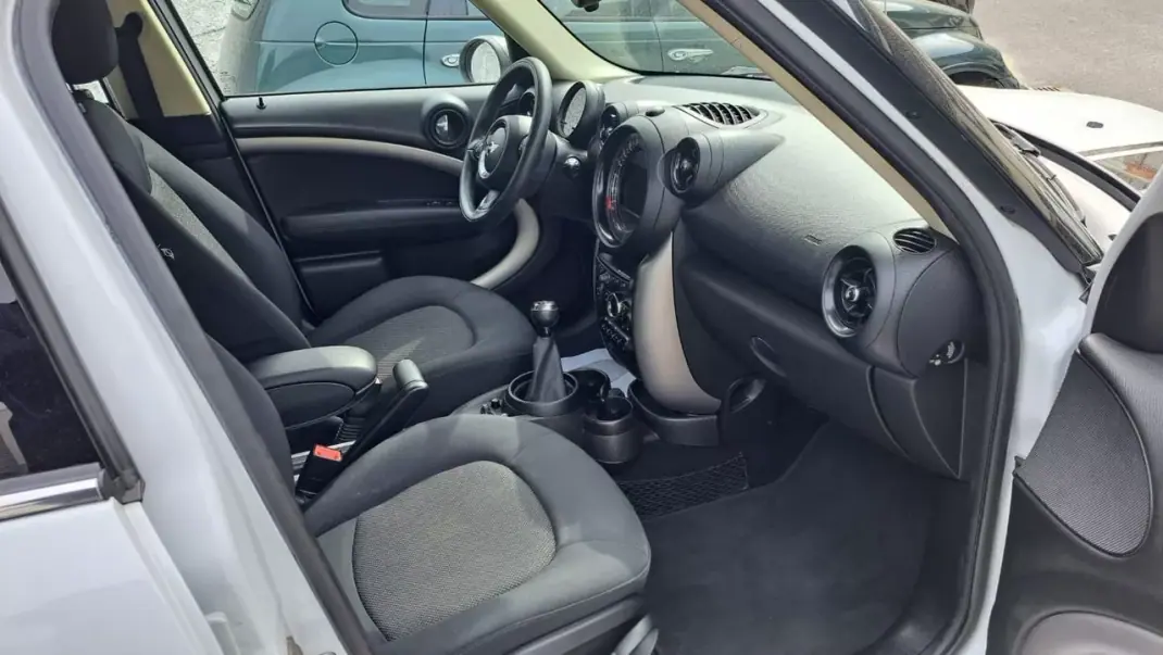 MINI Countryman 2014 - 12890 EUR, 124321 km - AUTO.MOTO.pt - 124321km - foto 28 de 43