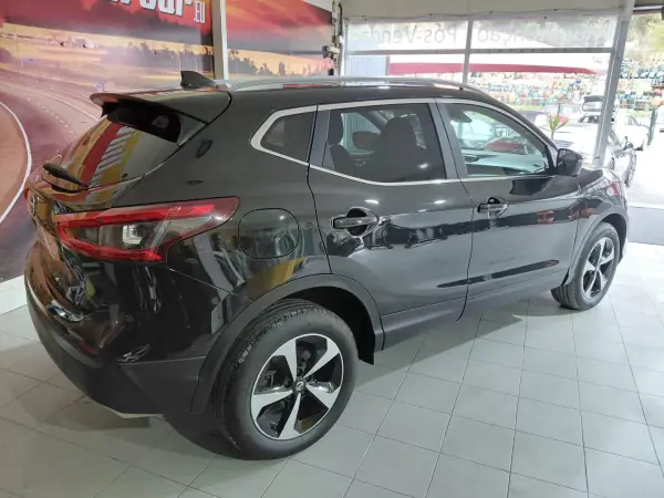 Nissan Qashqai 2018 - 18900 EUR, 99000 km - AUTO.MOTO.pt - 99000km - foto 4 de 16