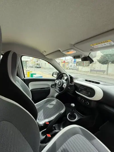 Renault Twingo 2020 - 12350 EUR, 40000 km - AUTO.MOTO.pt - 40000km - foto 12 de 12