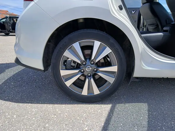 Nissan Pulsar 2018 - 13000 EUR, 51152 km - AUTO.MOTO.pt - 51152km - foto 15 de 15