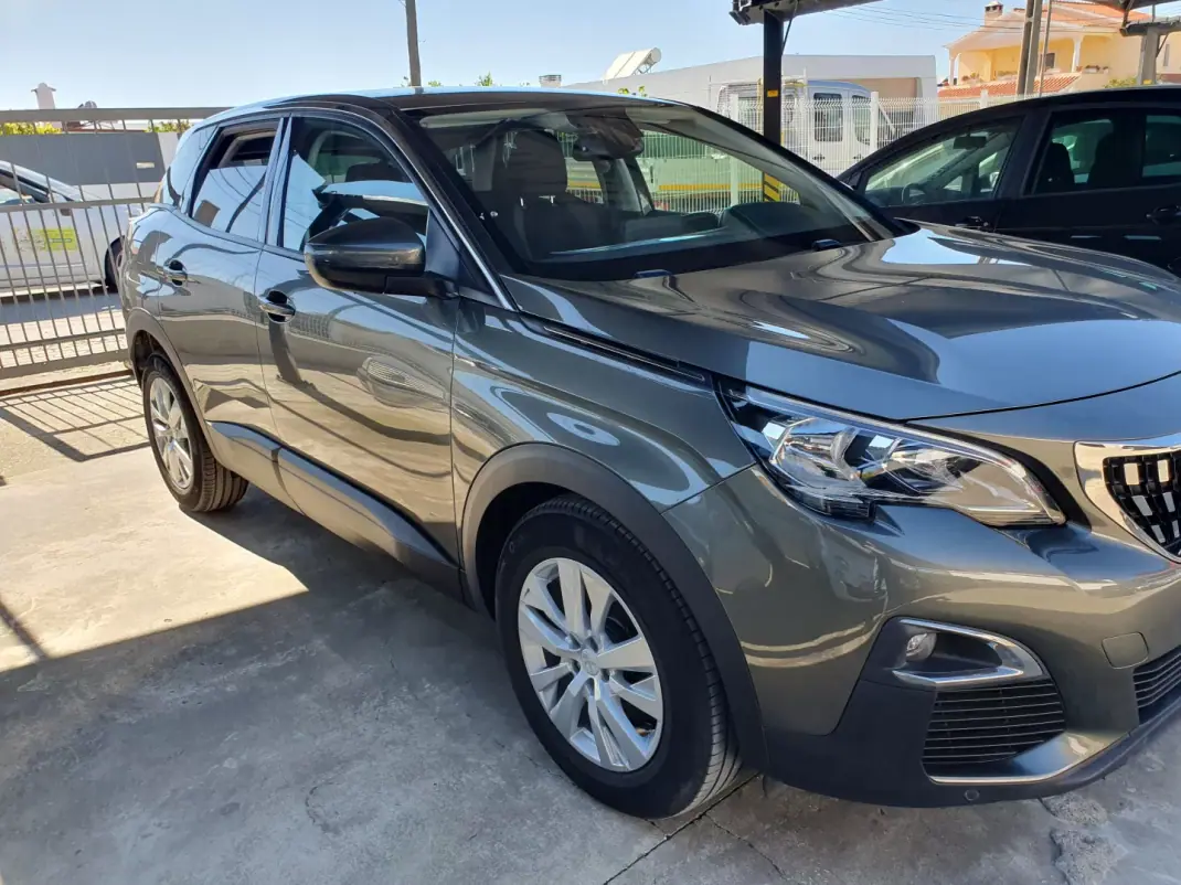 Peugeot 3008 2019 - 17 EUR, 80000 km - AUTO.MOTO.pt - 80000km - foto 1 de 26
