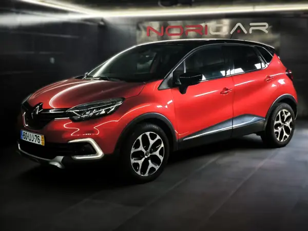 Renault Captur 2018 - 11950 EUR, 117800 km - AUTO.MOTO.pt - 117800km - foto 2 de 20