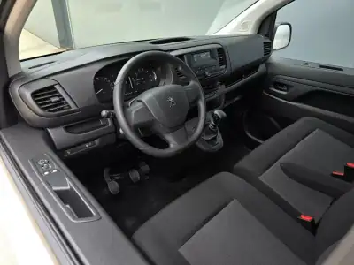 Peugeot Expert L2 1.5 BlueHDI c/ IVA Dedutível 2024 - 21990 EUR, 21500 km - AUTO.MOTO.pt - 21500km - foto 13 de 22