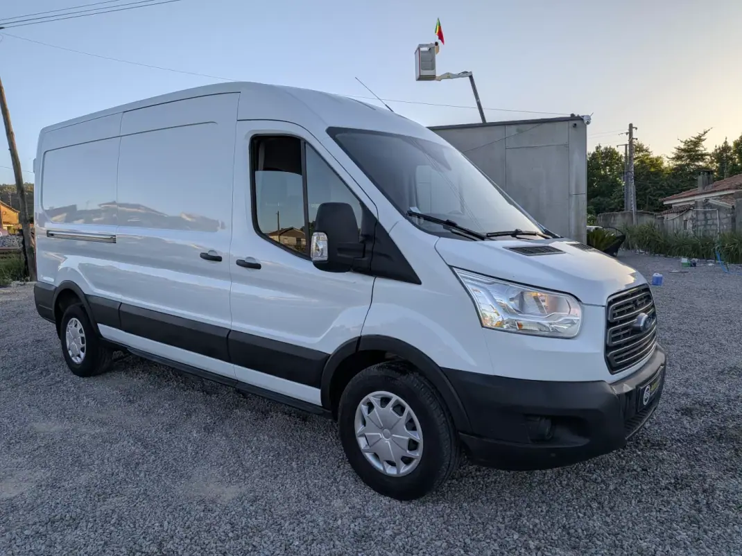 Ford 2019 - 22900 EUR, 20000 km - AUTO.MOTO.pt - 20000km - foto 1 de 16
