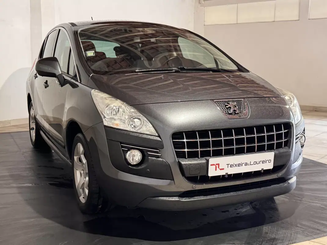 Peugeot 3008 2011 - 7900 EUR, 218000 km - AUTO.MOTO.pt - 218000km - foto 3 de 22