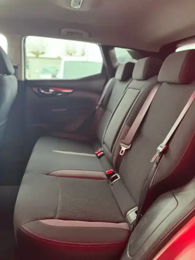 Nissan Qashqai 2018 - 18500 EUR, 118088 km - AUTO.MOTO.pt - 118088km - foto 7 de 16