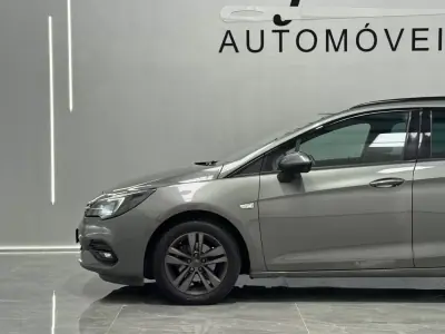 Opel Astra Sports Tourer 2019 - 11990 EUR, 117000 km - AUTO.MOTO.pt - 117000km - foto 4 de 24