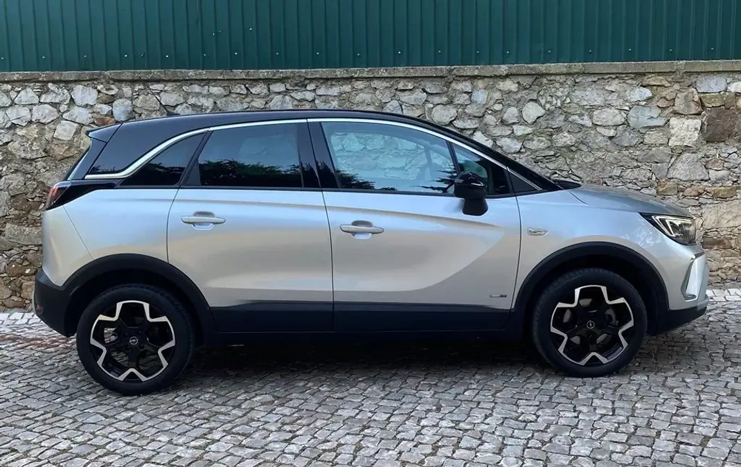 Opel Crossland 2023 - 15900 EUR, 29272 km - AUTO.MOTO.pt - 29272km - foto 8 de 24