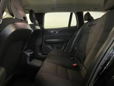 Volvo V60 2020 - 24950 EUR, 123000 km - AUTO.MOTO.pt - 123000km - foto 12 de 32