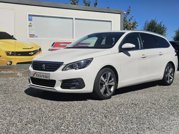 Peugeot 308 SW 1.5 Blue-HDi Allure Pack 2019 Diesel — 145 500 km · Viseu Peugeot 308 SW 1.5 Blue-HDi Allure Pack 2019 Diesel