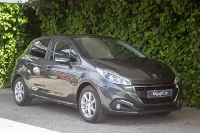 Peugeot 208 2015 - 153000km