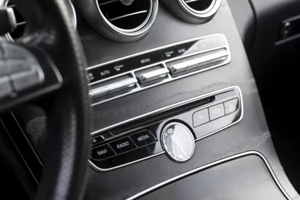 Mercedes-Benz C 220 2015 - 27900 EUR, 187660 km - 187660km - foto 19 de 41