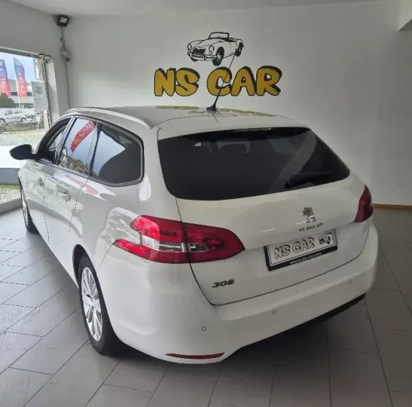 Peugeot 308 SW 2020 - 14750 EUR, 118747 km - AUTO.MOTO.pt - 118747km - foto 3 de 8
