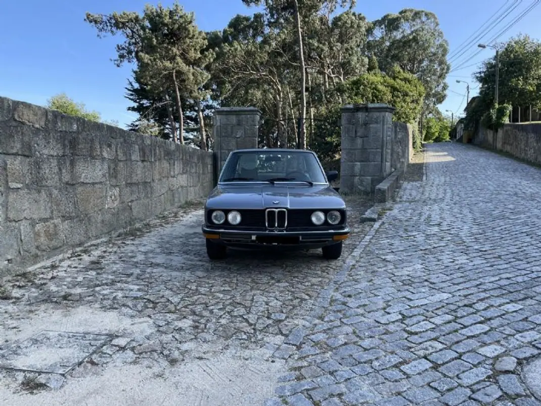 BMW 518 1980 - 9900 EUR, 139000 km - 139000km - foto 3 de 27