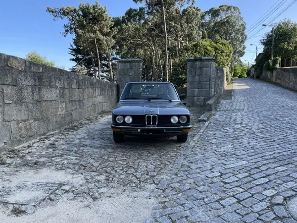 BMW 518 1980 - 9900 EUR, 139000 km - AUTO.MOTO.pt - 139000km - foto 3 de 27