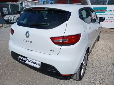 Renault Clio 2015 - 7750 EUR, 171706 km - 171706km - foto 11 de 26