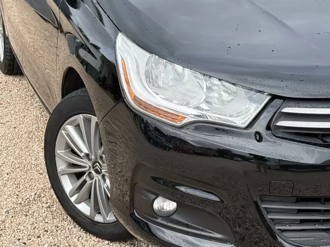 Citroën C4 2011 - 8990 EUR, 165000 km - AUTO.MOTO.pt - 165000km - foto 8 de 16