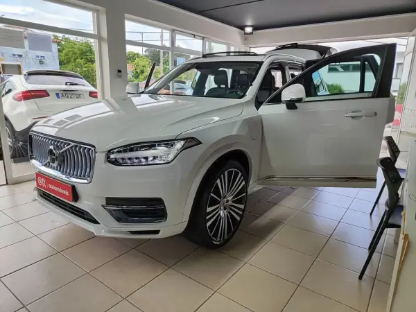 Volvo XC 90 2021 - 49950 EUR, 70500 km - AUTO.MOTO.pt - 70500km - foto 24 de 41
