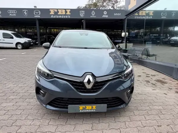Renault Clio 2022 - 15500 EUR, 89995 km - AUTO.MOTO.pt - 89995km - foto 4 de 11