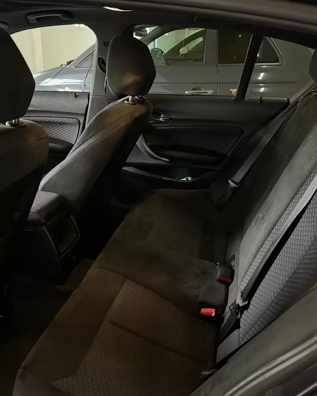 BMW 116 2018 - 18450 EUR, 214000 km - AUTO.MOTO.pt - 214000km - foto 16 de 20