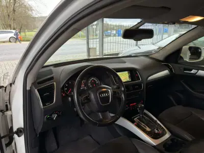 Audi Q5 2009 - 13950 EUR, 326842 km - AUTO.MOTO.pt - 326842km - foto 13 de 33