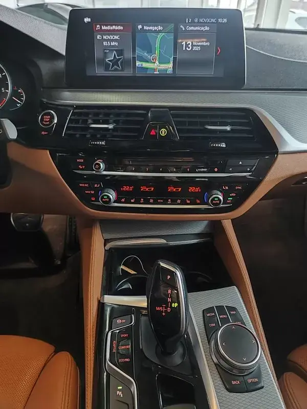 BMW 520 2017 - 27250 EUR, 149150 km - AUTO.MOTO.pt - 149150km - foto 38 de 40