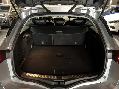 Renault Mégane Sport Tourer 2021 - 14990 EUR, 171050 km - AUTO.MOTO.pt - 171050km - foto 29 de 32