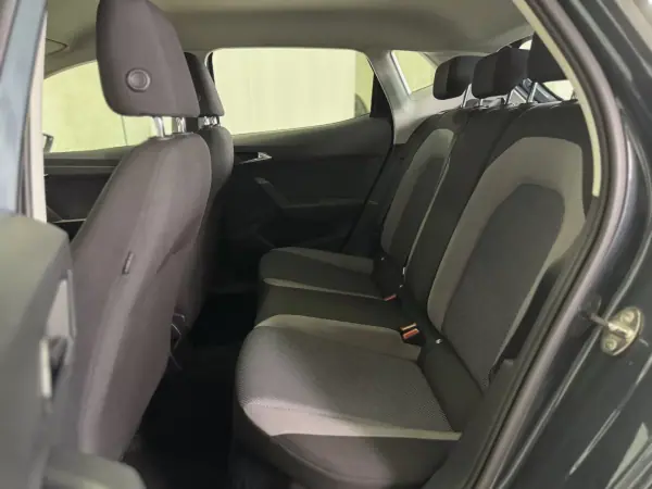 SEAT Ibiza 2019 - 11450 EUR, 70284 km - AUTO.MOTO.pt - 70284km - foto 25 de 39