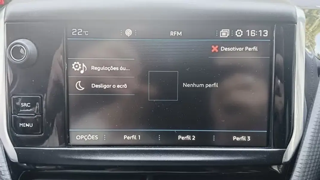 Peugeot 208 2019 - 8299 EUR, 136000 km - AUTO.MOTO.pt - 136000km - foto 32 de 48
