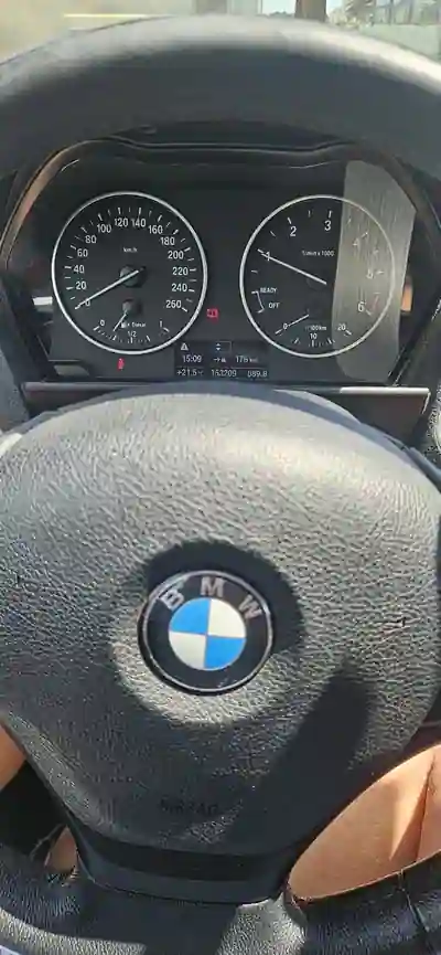 BMW 114 2016 - 12750 EUR, 154000 km - AUTO.MOTO.pt - 154000km - foto 8 de 8