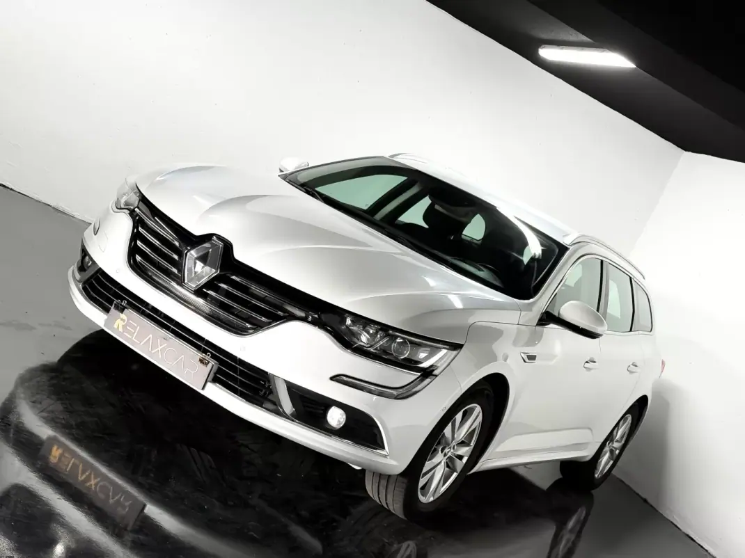 Renault Talisman Sport Tourer 2016 - 10250 EUR, 228000 km - AUTO.MOTO.pt - 228000km - foto 4 de 23